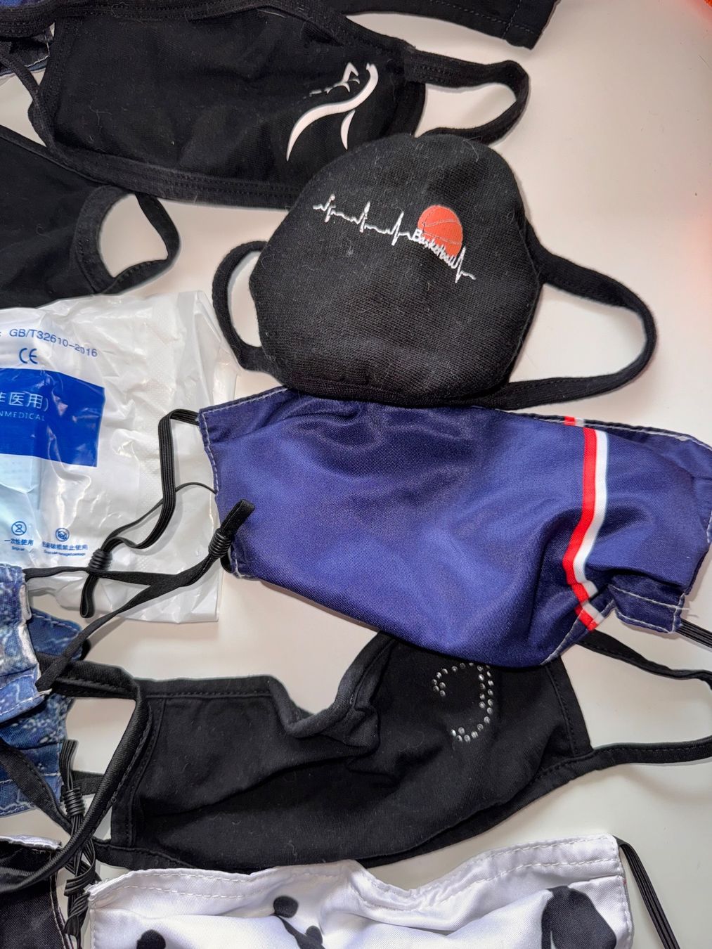 Gesichts- und Gehörschutz: Mundschutz-Masken Konvolut – Gebraucht aus Grosswangen von Second_hand_paradise 4