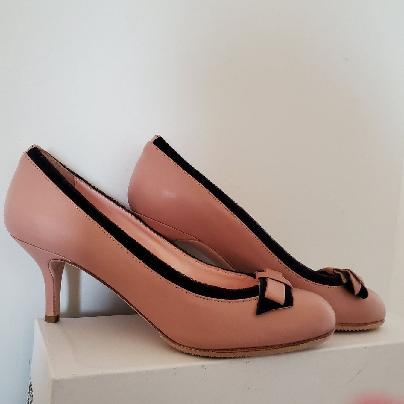 Valentino Damenschuhe: RED Valentino  Gr. 38 Farbe Nude – Gebraucht aus Binningen von lieblingsstyle 3