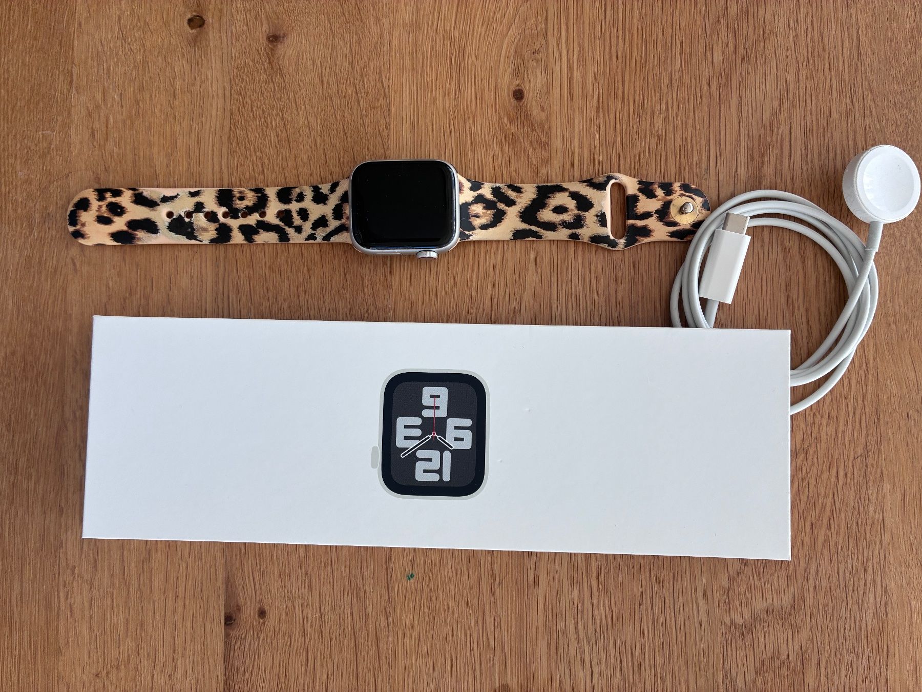 Apple Smartwatch: Apple Watch SE (2025)mit GPS+Cellular – Gebraucht aus Lyss von tweety92
