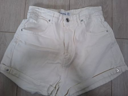 Damen Shorts Stradivarius Grösse 38 Creme Beige
