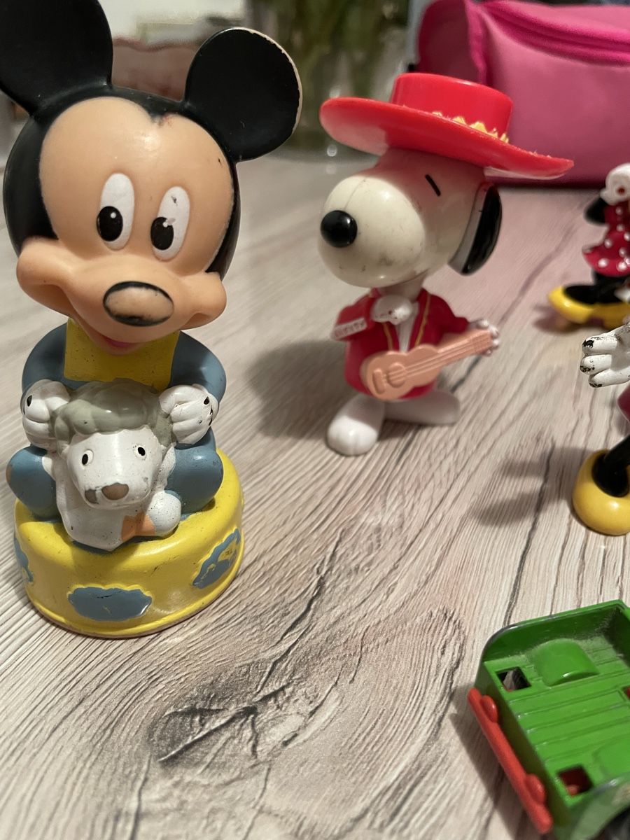 Disney Tutte le decorazioni: Lots Figurines Mickey et Minnie et Snoopy – Usato da Le Grand-Saconnex venduto da sav_dfj7 1