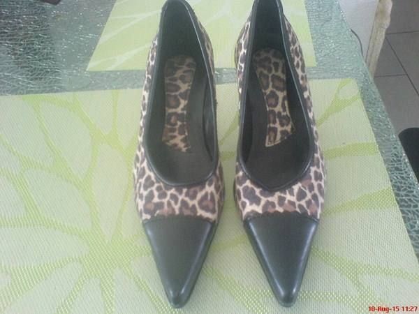 Scarpe da donna: lässige leoprint Leder Pumps Gr. 39 – Usato da Oftringen venduto da andrax