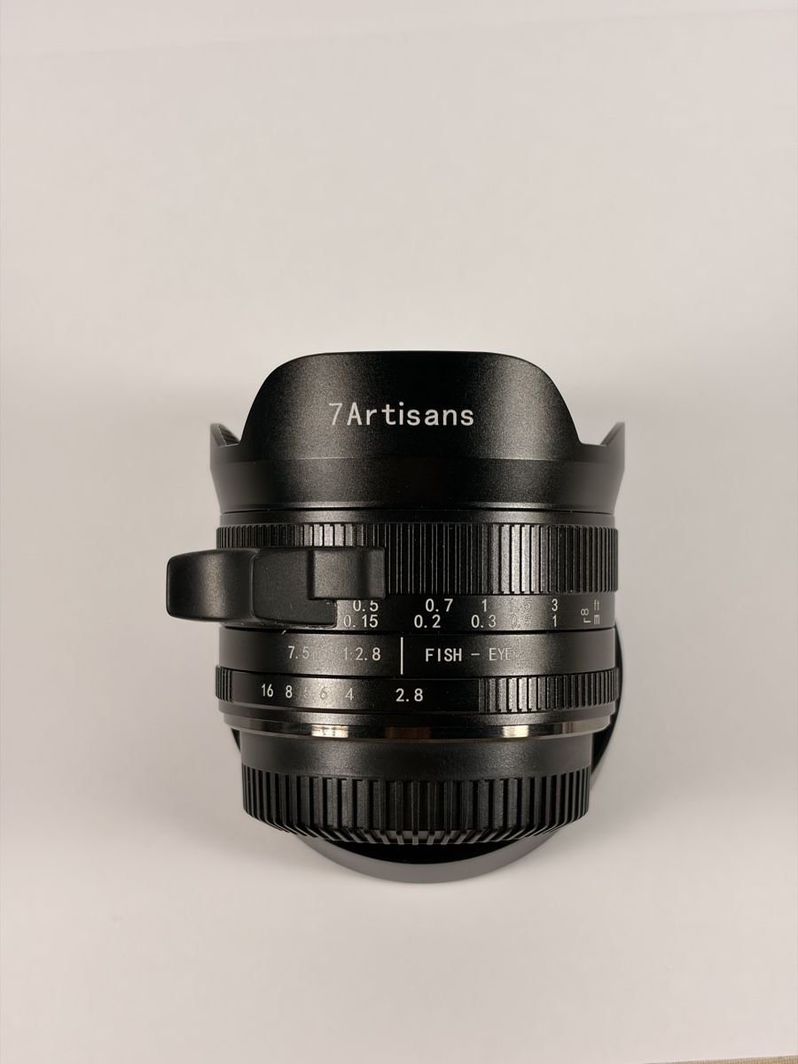 7artisans Objektive: 7Artisans MF 7.5mm f/2.8 Mark II M43-Mount – Gebraucht aus Kriens von Joel.erni 2