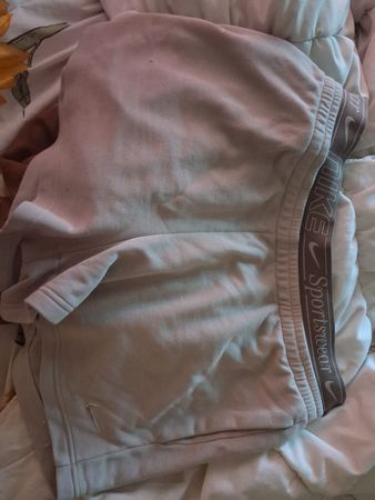 Nike Sportswear Shorts Damen Grösse M Sommer Frühling Leicht