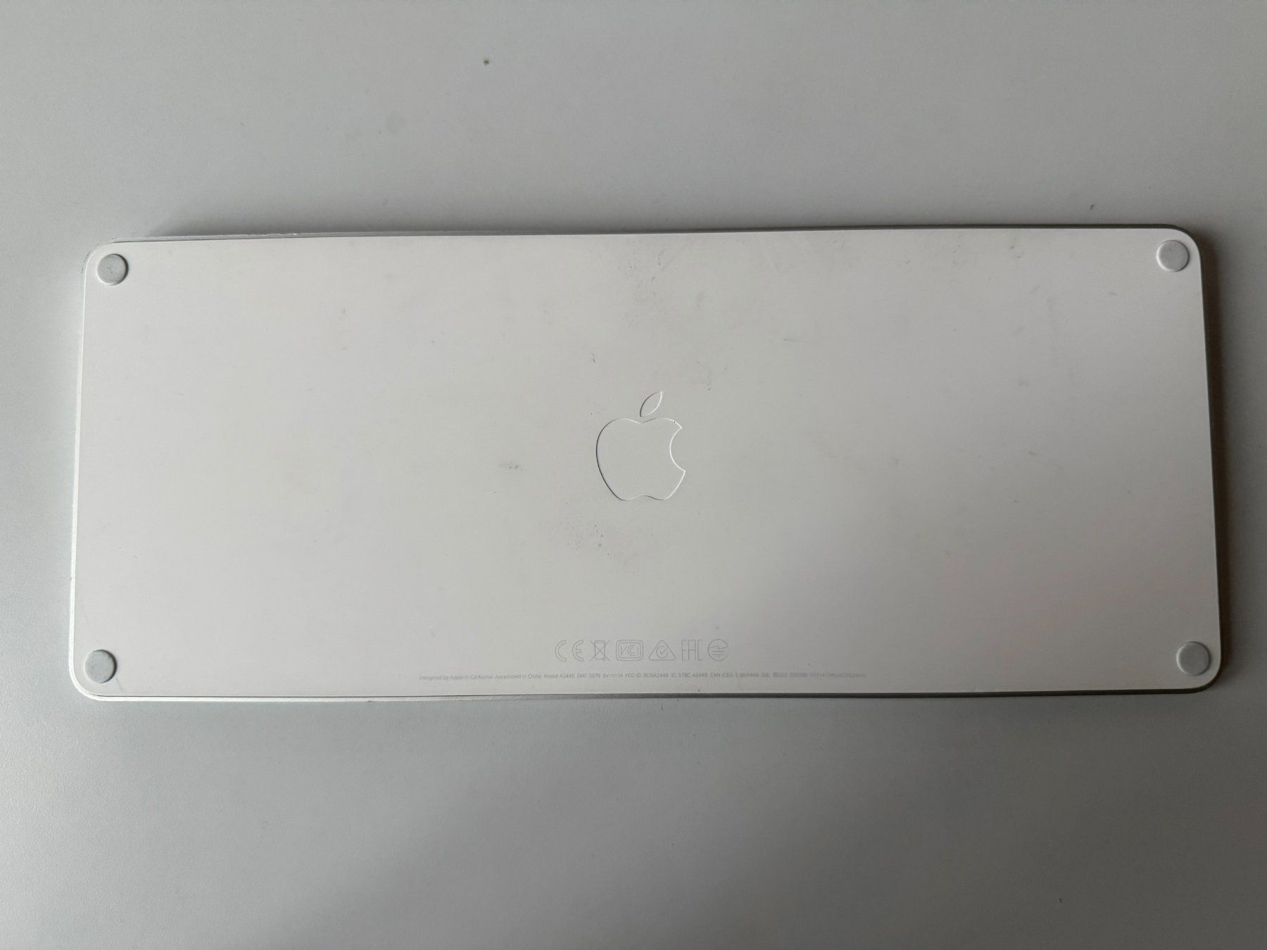 Apple Tastiere: Apple Magic Keyboard mit Touch ID - Schweizer Layout – Usato da Solothurn venduto da mich_stauffer 1