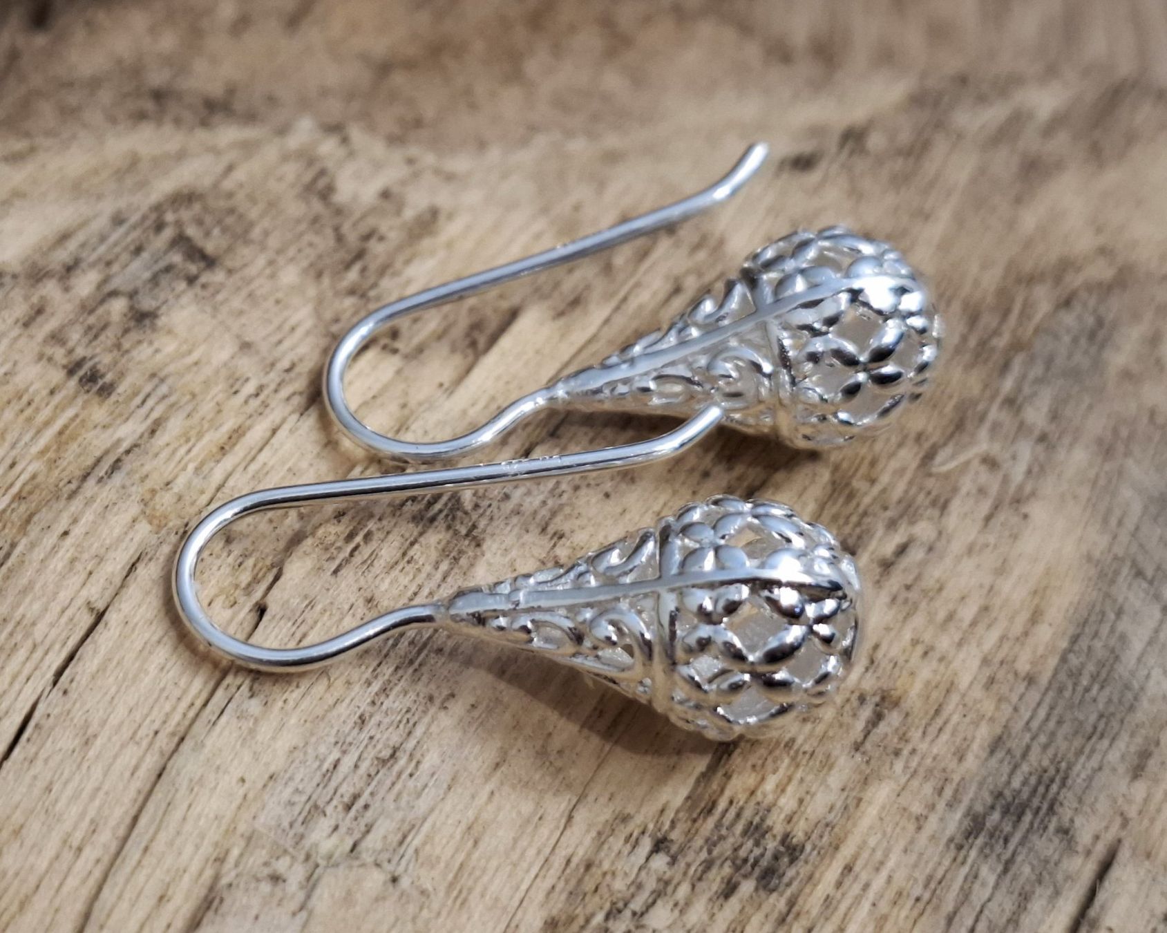 Orecchini pendenti & Orecchini a lobo: JARA - Silberohrringe – Nuovo e nell'imballaggio originale da Mühlethal venduto da nicita-modeschmuck 1