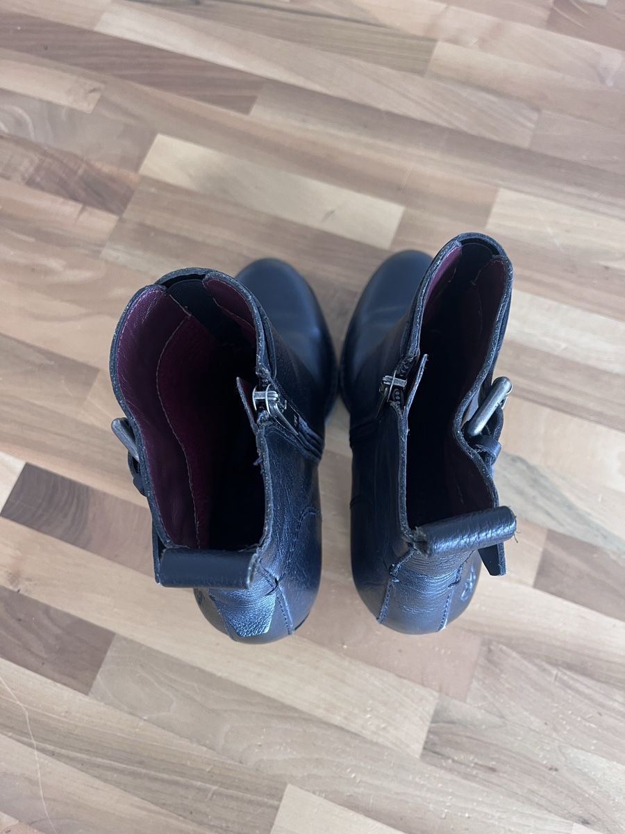 Scarpe da donna: Schwarze Lederstiefeletten Grösse 37.5 – Usato da Altstätten SG venduto da tan_lzx2 6