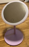 Miroir de maquillage avec lumière LED