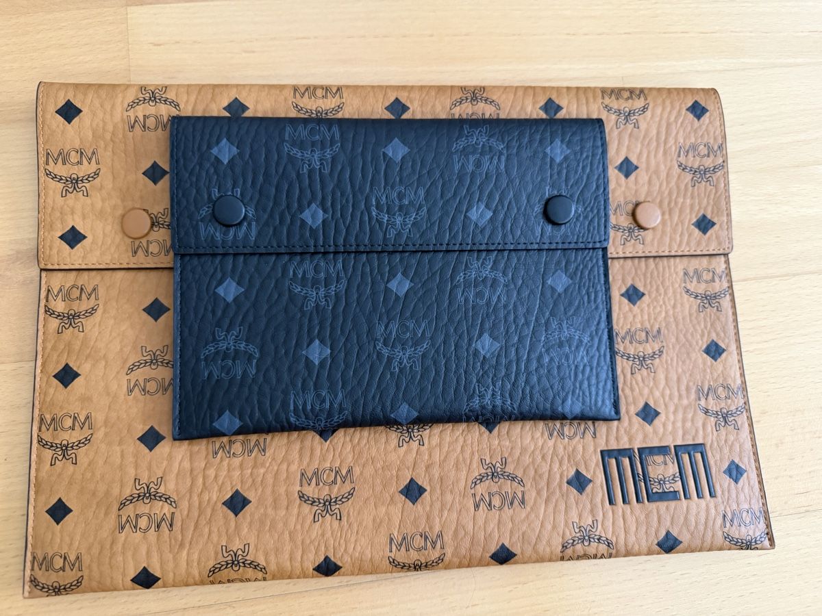 Borse: MCM Pouch Set Cognac Black Leather Monogram Clutch Set – Nuovo (secondo la descrizione) da Steinhausen venduto da mar_8y57 2