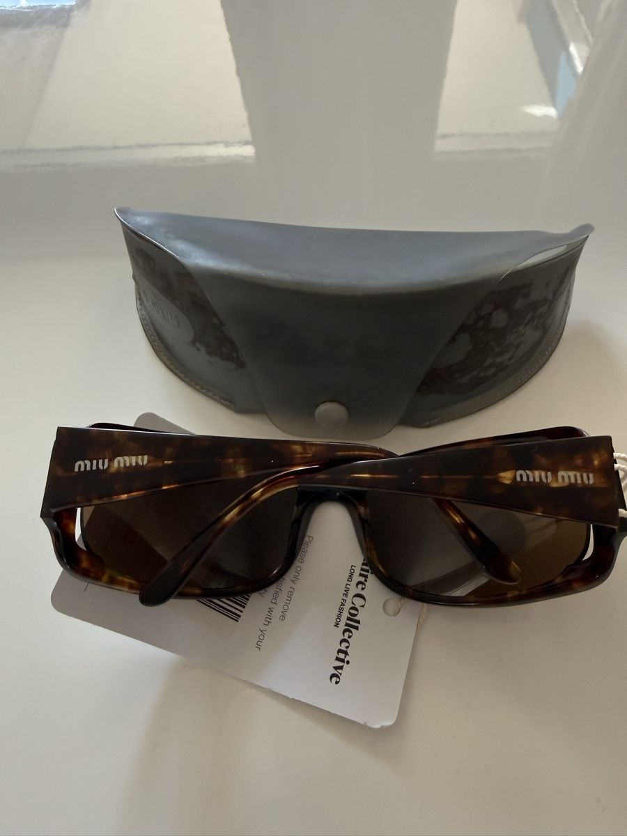 Miu Miu Brillen & Gläser: Miu Miu Sonnenbrille  – Gebraucht aus Lachen SZ von mima41 2