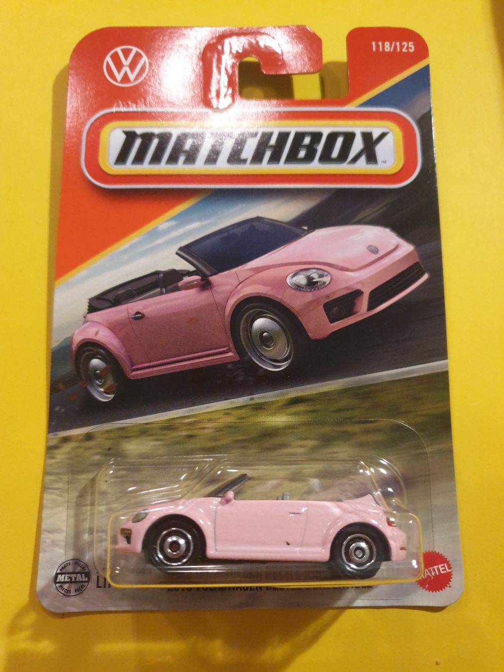 Matchbox Modellini d'auto: Matchbox 2019 VOLKSWAGEN BEETLE CONVERTIBLE – Nuovo e nell'imballaggio originale da Oftringen venduto da Rotor 2
