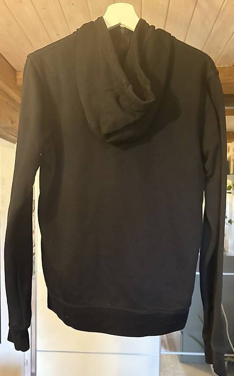 Jacken: Nike Kapuzenjacke Grösse S – Gebraucht aus Uttigen von extreme08 1