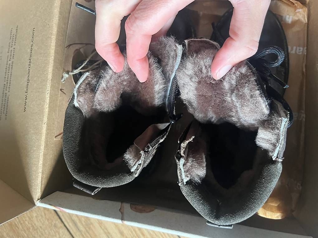 Scarpe per ragazze: Neue Bisgaard Winterstiefel Leder Fell 29 – Usato da Basel venduto da mos_2xxs 2
