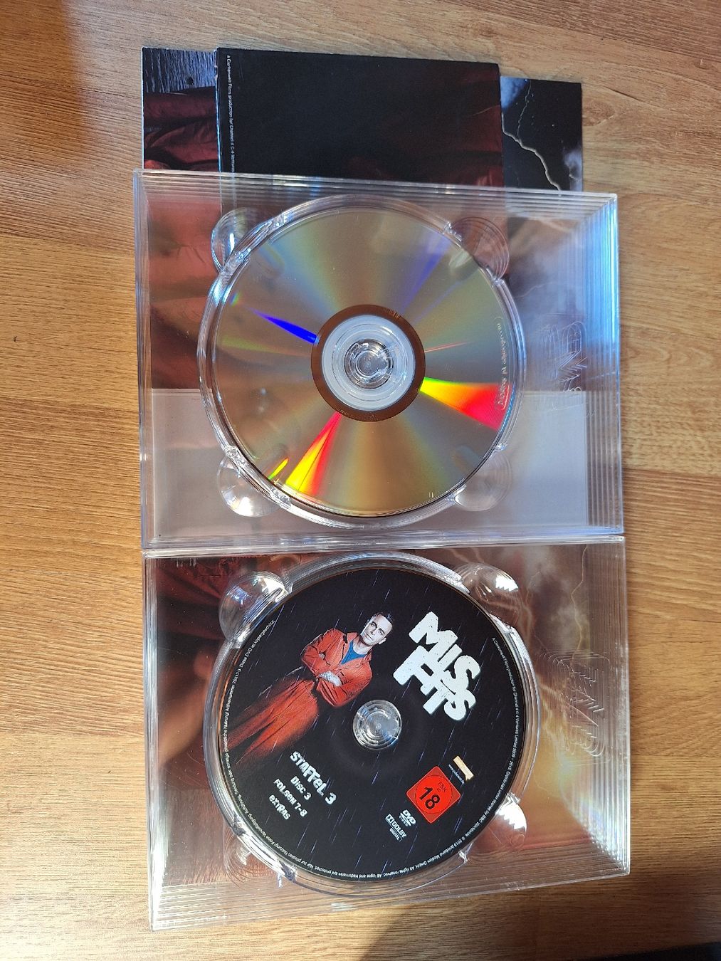 Alle DVDs: Misfits komplette Serie – Gebraucht aus Windisch von loa_ppp2 6