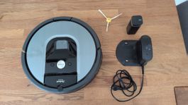 iRobot Roomba Saugroboter mit Zubehör
