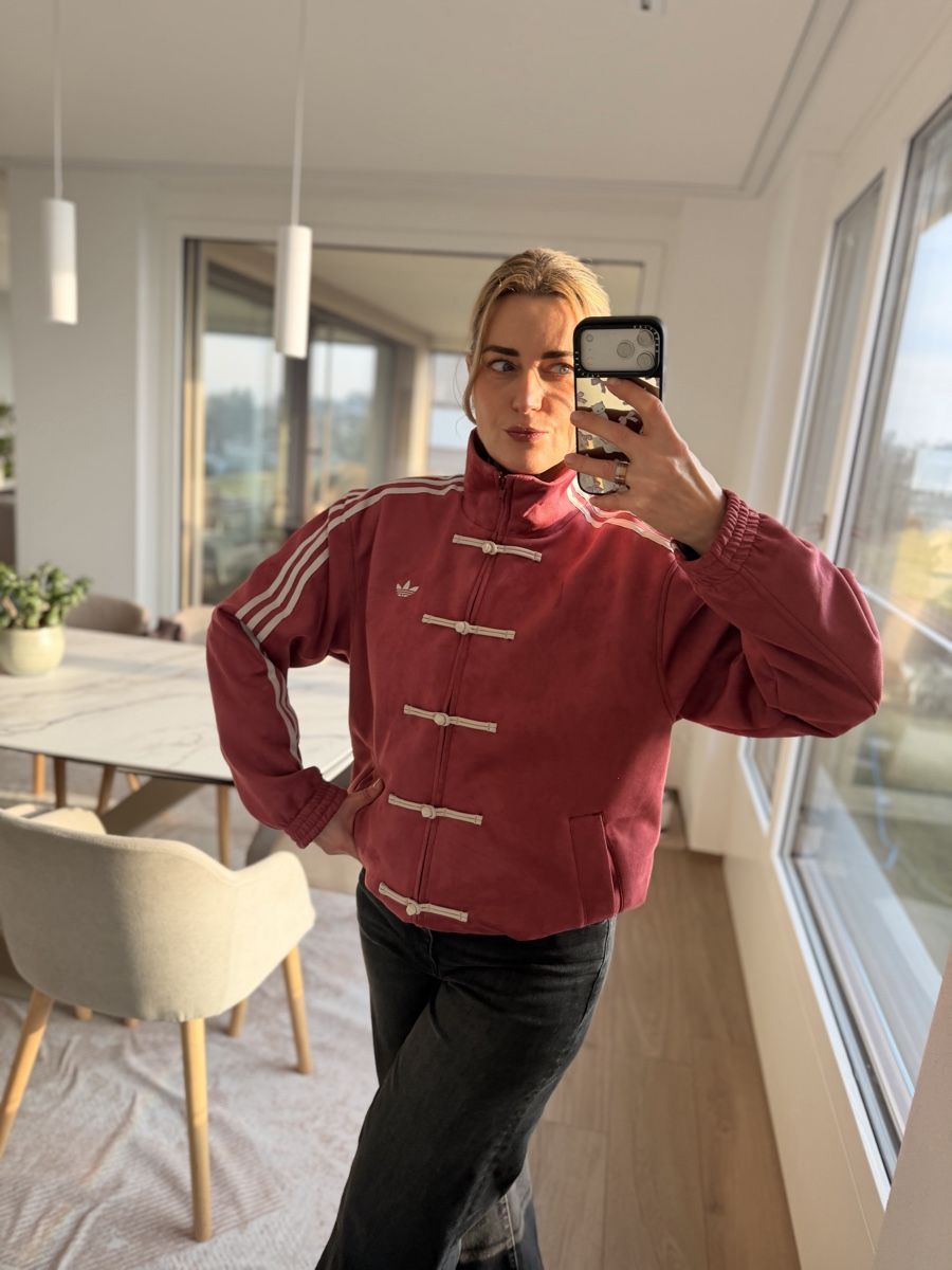 Adidas Giacche: Adidas Chinese New Year Jackets – Nuovo e nell'imballaggio originale da Männedorf venduto da manoliu