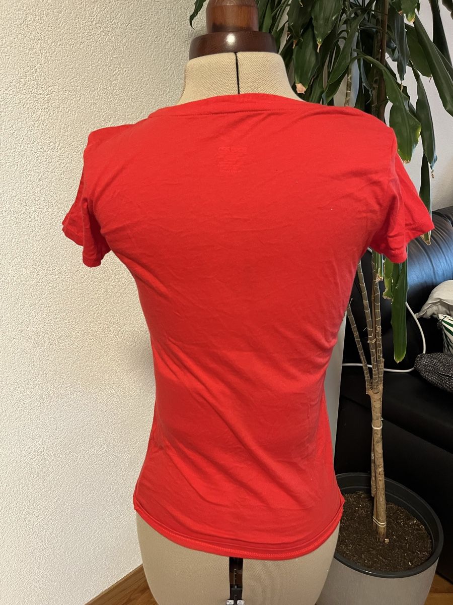 Ecko T-shirts: Ecko Red couture t-shirt – D'occasion à Lausanne par Lillielillie 1