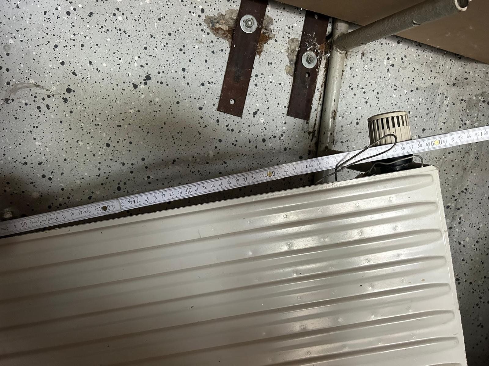 Radiatori: HEIZUNGSRADIATOR, Radiateur Chauffage – Usato da Nidau venduto da Hallo42 1