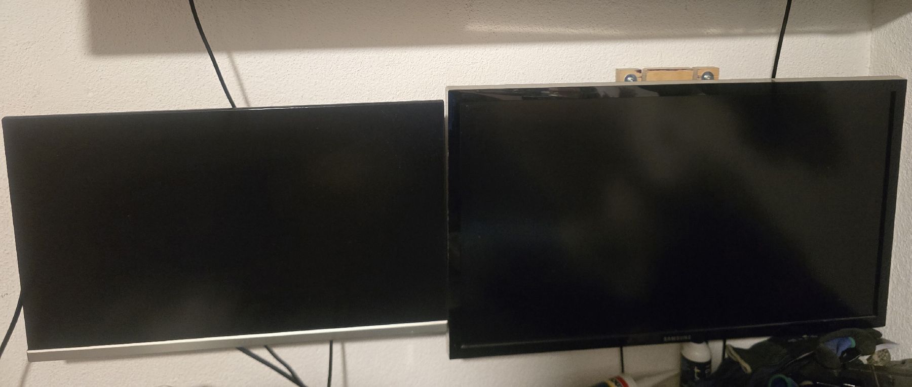 Monitore: 2 Monitore – Gebraucht aus Neuenkirch von san_2zyg
