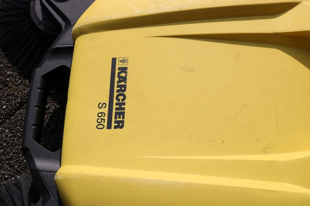 Karcher Kehrmaschine S 650