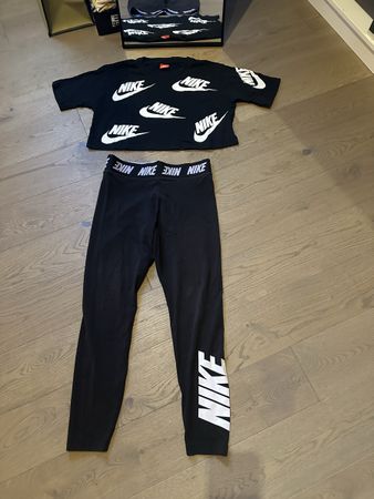 Nike Set T-Shirt und Leggings schwarz Grösse M