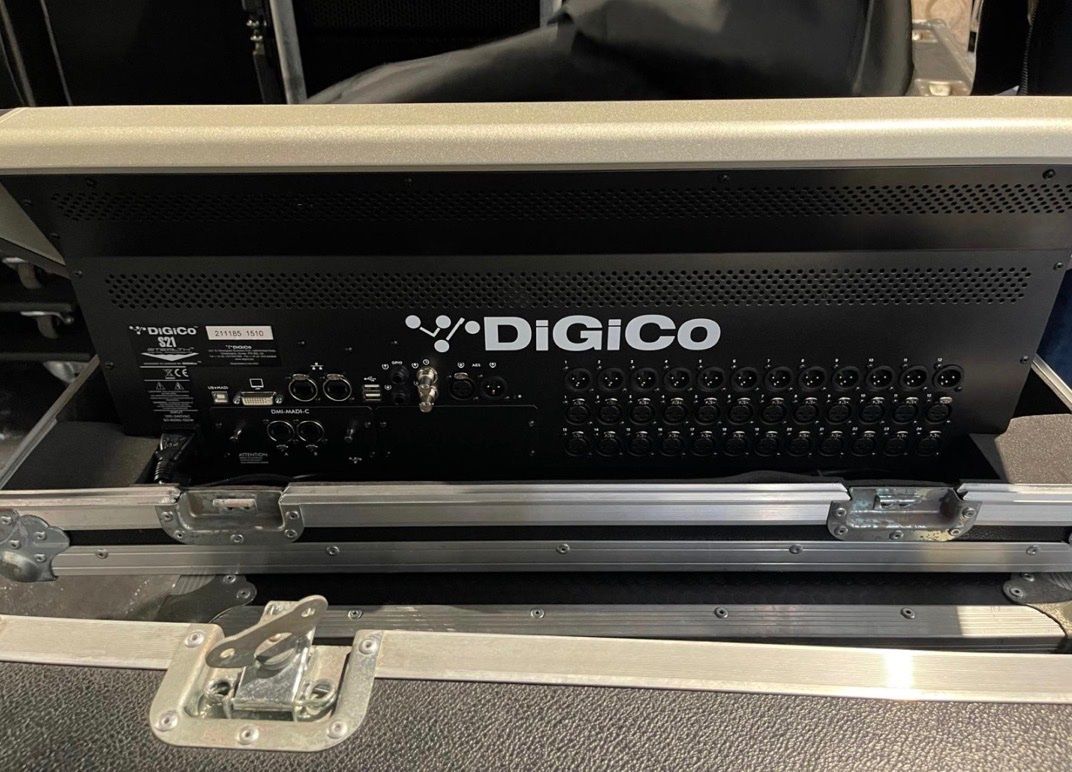 Console di mixaggio: DIGICO S21 Digital console, incl. DMI Madi RJ45 Card, D-Rack – Usato da Luzern venduto da mllu01 1