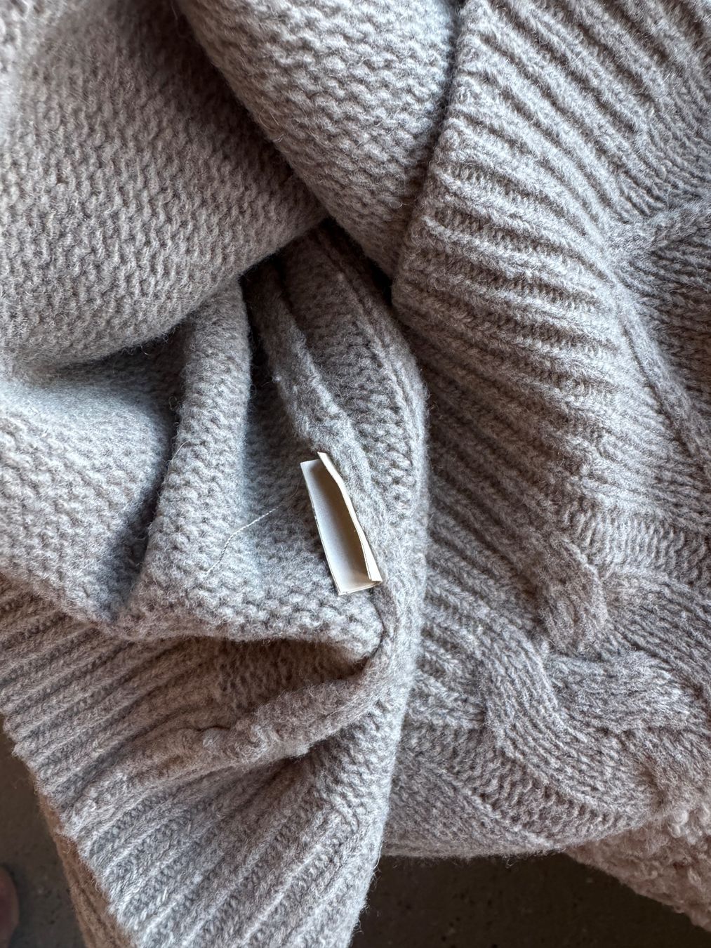 Massimo Dutti Pulls & Sweat-shirts: Massimo Dutti | Rollkragenpullover – Neuf (Voir description) à Horgen par onur_5 7