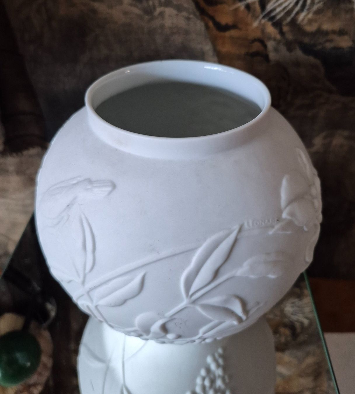 Hutschenreuther Vasen & Gefässe: Dekorative Bauchvase mit Relief – Gebraucht aus Genève von antade 4