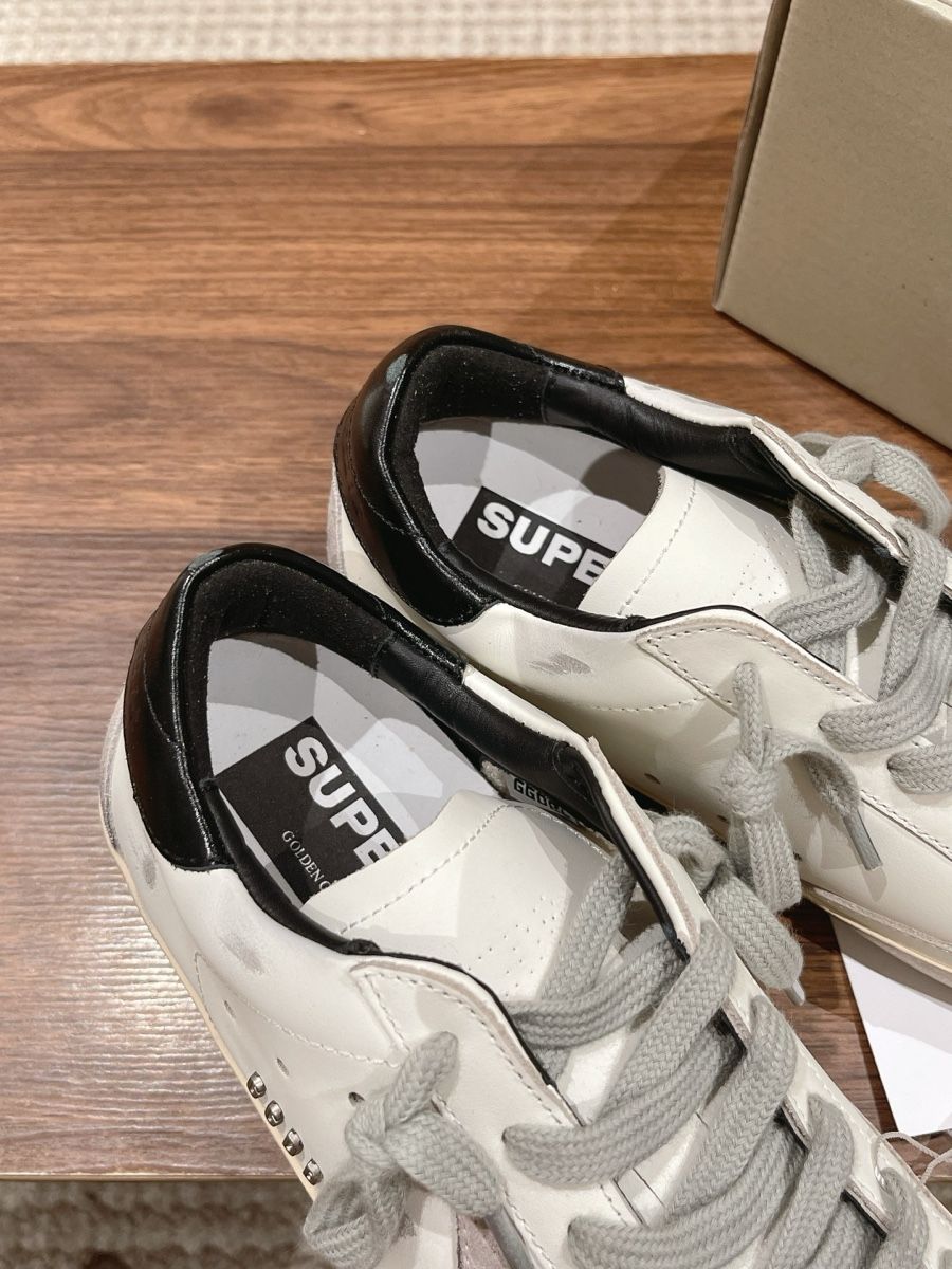 Golden Goose Scarpe da uomo: Golden Goose Superstar Gr. 44 – Nuovo e nell'imballaggio originale da Oberwil BL venduto da nat_m9vn 1