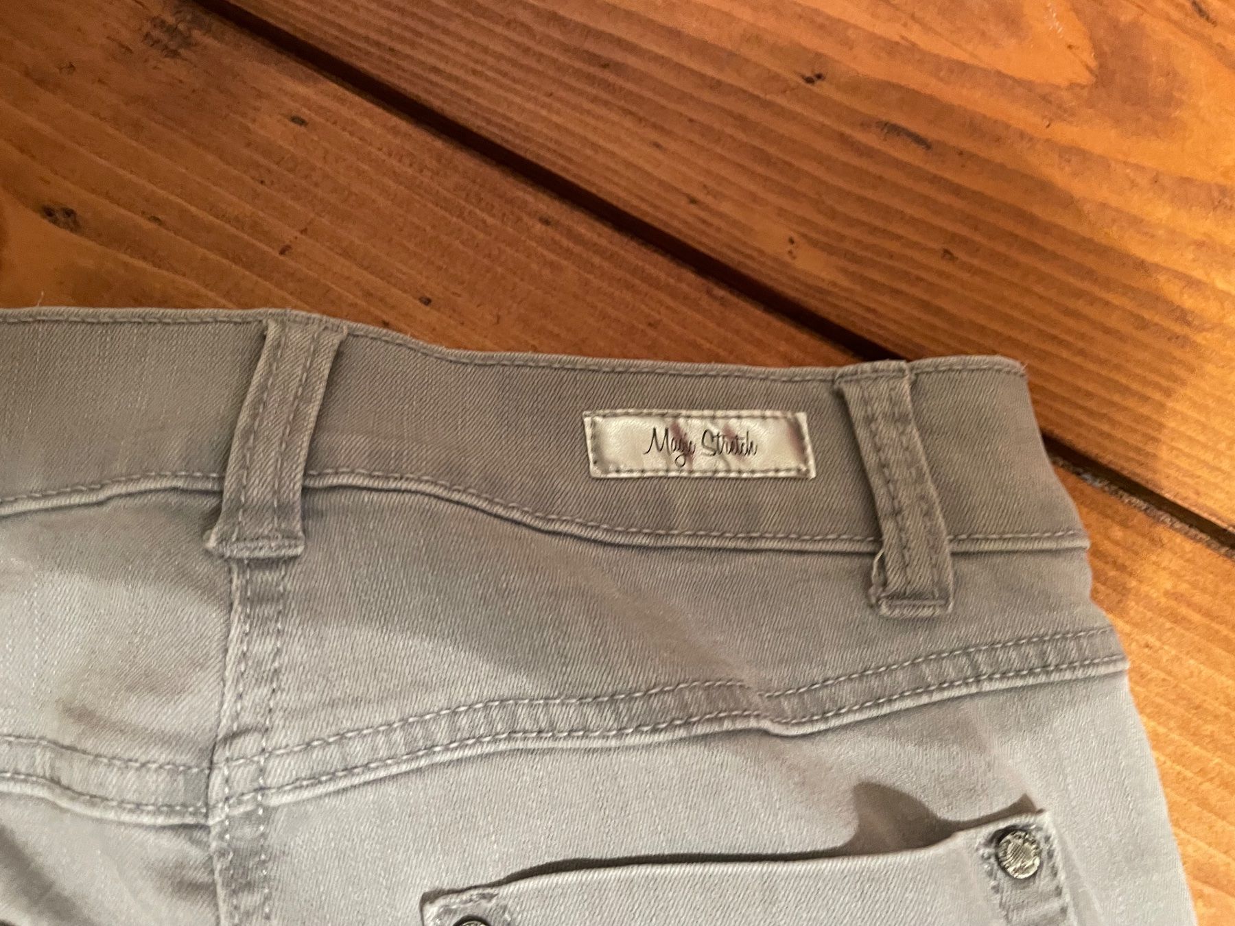 Jeans: hellgraue Damen Jeans – Usato da Münchwilen TG venduto da BBJO 2