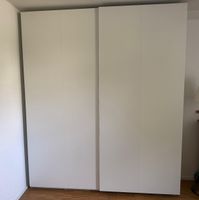 IKEA PAX Kleiderschrank weiss Schiebetüren guter Zustand