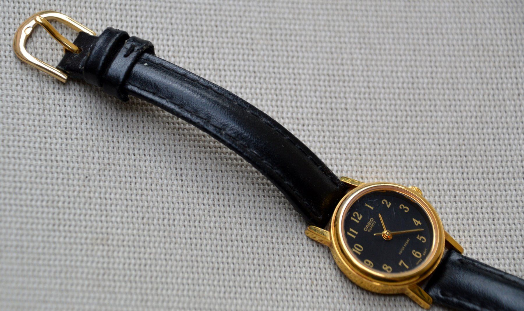 Casio Orologi: Armbanduhr CASIO LTP-1095 montre – Usato da Collonges venduto da arashee 1