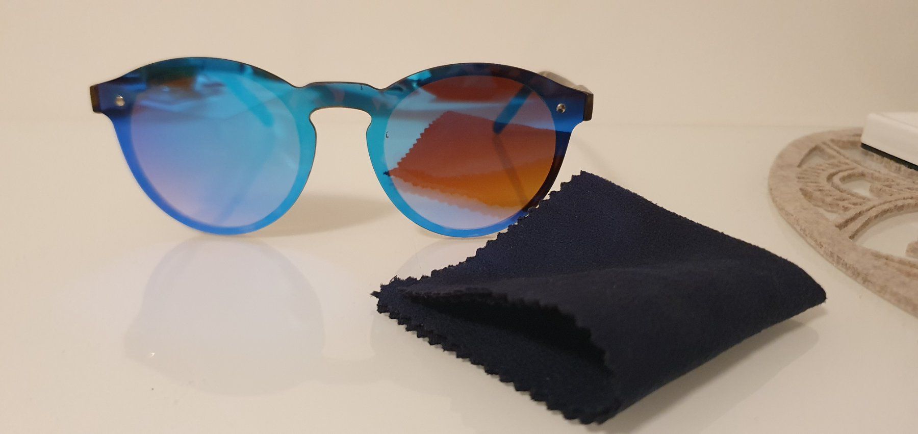 Occhiali & Lenti: Sonnenbrille blau braun stylisch – Usato da Stansstad venduto da InStyle8