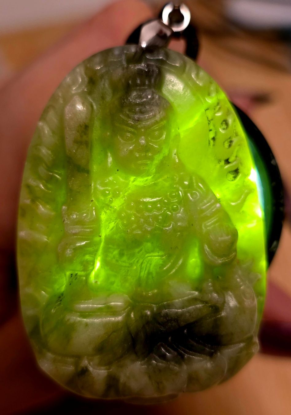 Minerali & Pietre curative: Grüne Jade Acala Anhänger D – Nuovo e nell'imballaggio originale da Matzingen venduto da Shay_Crystalz