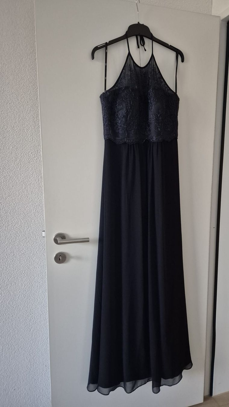 Kleider: Abendkleid Bodenlang dunkelblau Spitze Grösse 42 – Gebraucht aus Kloten von Chrigi_17