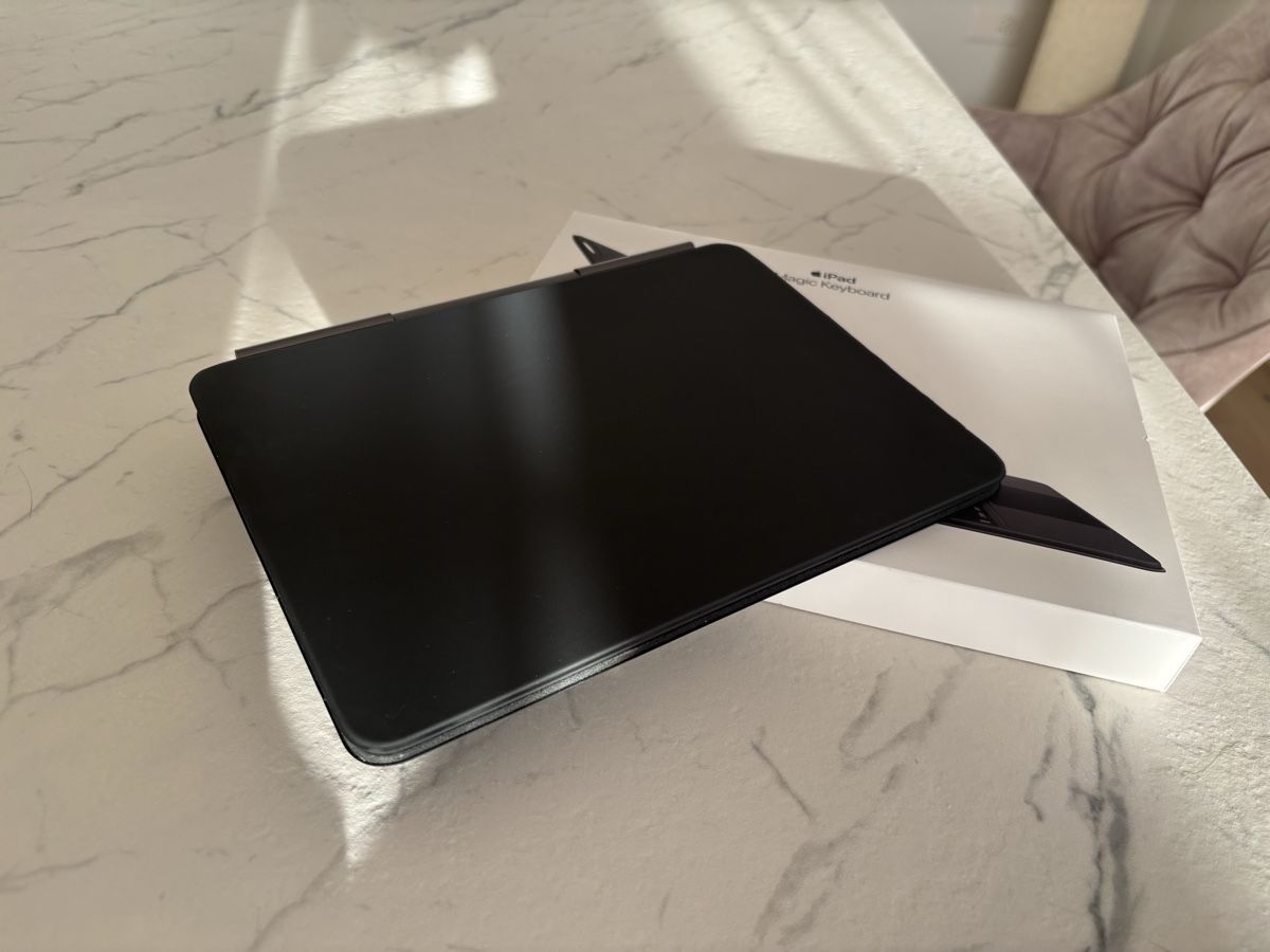 Apple Tastaturen: iPad Air „11“ Magic Keyboard schwarz  – Gebraucht aus Lömmenschwil von pv_cr 3
