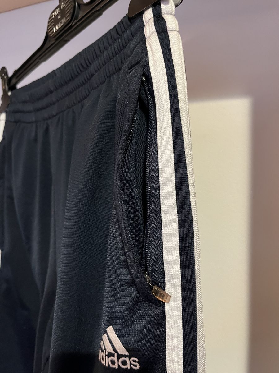 Adidas Pantaloni: Vintage Adidas Trainerhose – Usato da Samedan venduto da K7kgh 2