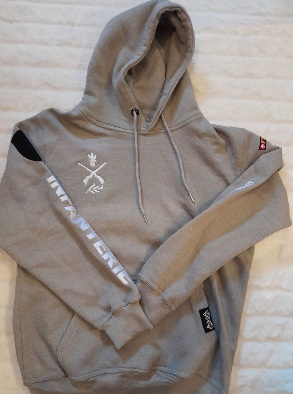 Pullover & Sweatshirts: Kapuzenpulli Militär Kompanie – Gebraucht aus Bern von U2000 1