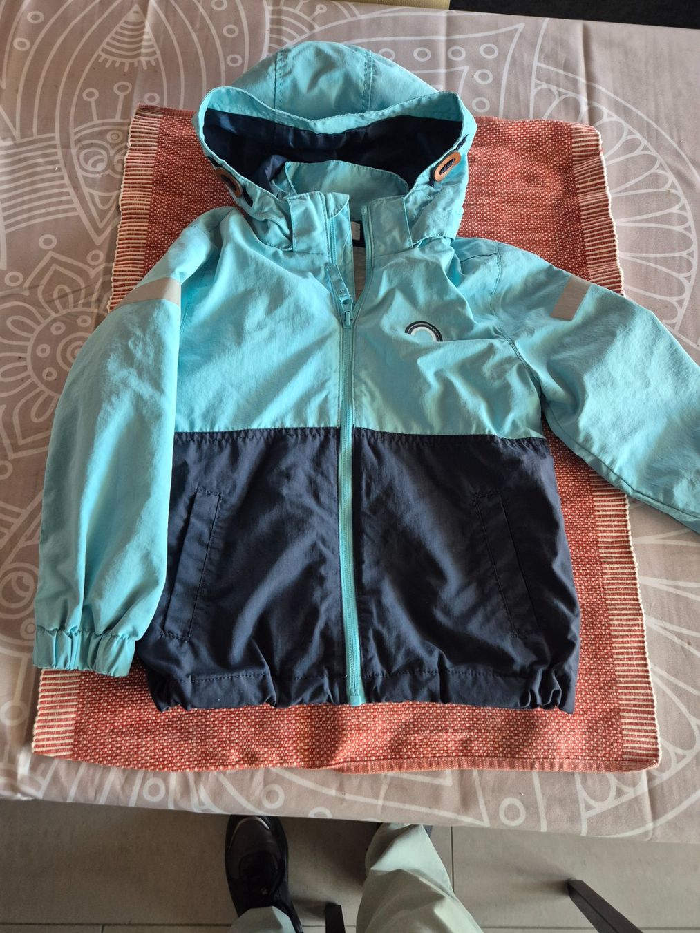 H&M Giacche & Cappotti: H&M Kinder Jacke, Grösse 110! – Usato da Urdorf venduto da Nataschli 1