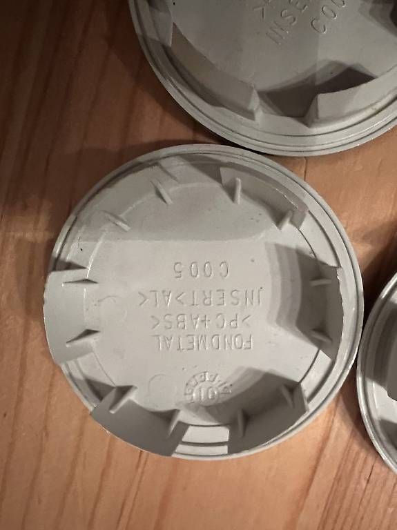 Alle Autoersatzteile: Nabendeckel 48mm – Neu und originalverpackt aus Figino von Ferrari58 2