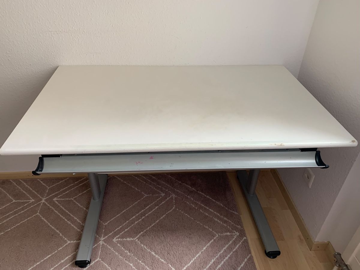 Scrivanie: Kinder Schreibtisch Pult – Usato da Winterthur venduto da rob_mwh6