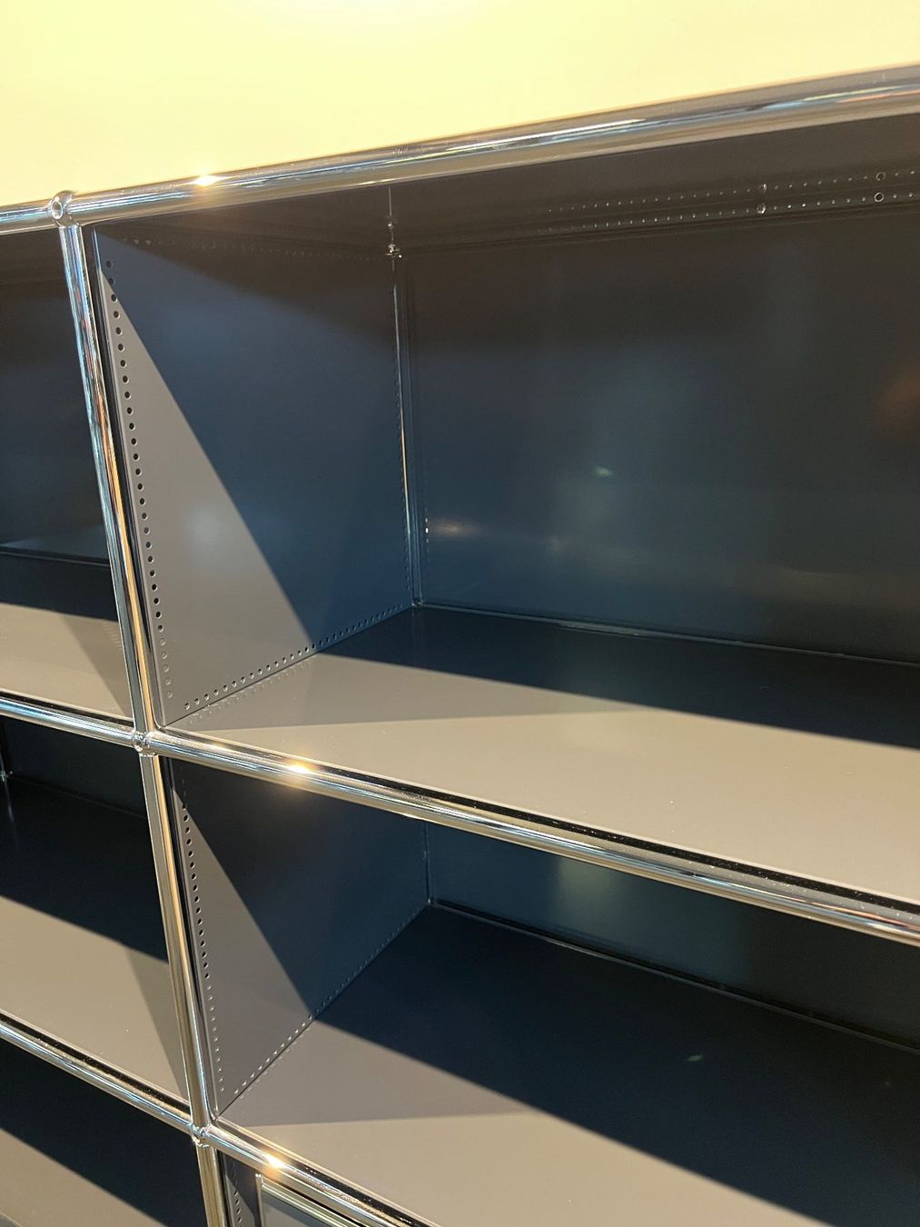 USM Regale: 008 USM Haller Möbel 2x4 – Gebraucht aus Wangen an der Aare von TBYN 7