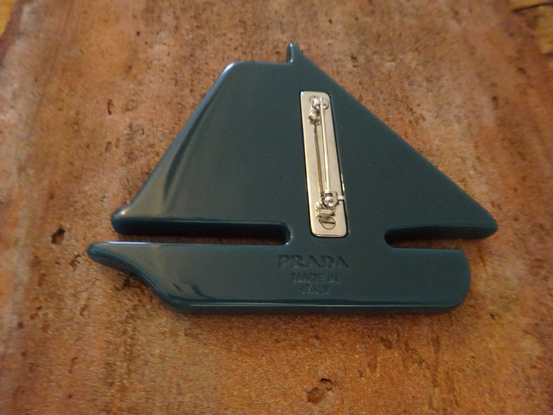 Prada Spille & Fermagli: PRADA Brosche / Segelboot – Usato da Esslingen venduto da FetteSchnecke 5