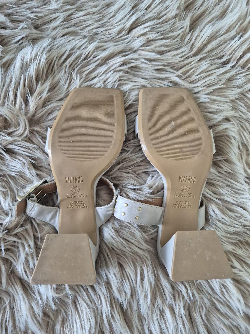 Scarpe da donna: Vizzano sandales à talons  – Nuovo (secondo la descrizione) da Vouvry venduto da M_hill 1