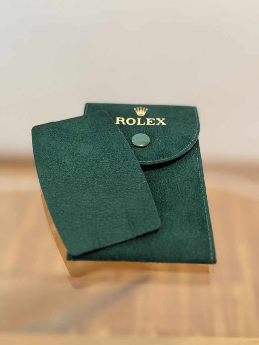 Scatole porta orologi: 2x Rolex Travelbag dunkelgrün Samt – Nuovo (secondo la descrizione) da Schlieren venduto da LaLuxaZurich 4