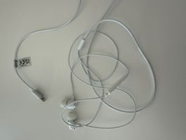 iPhone Apple EarPods