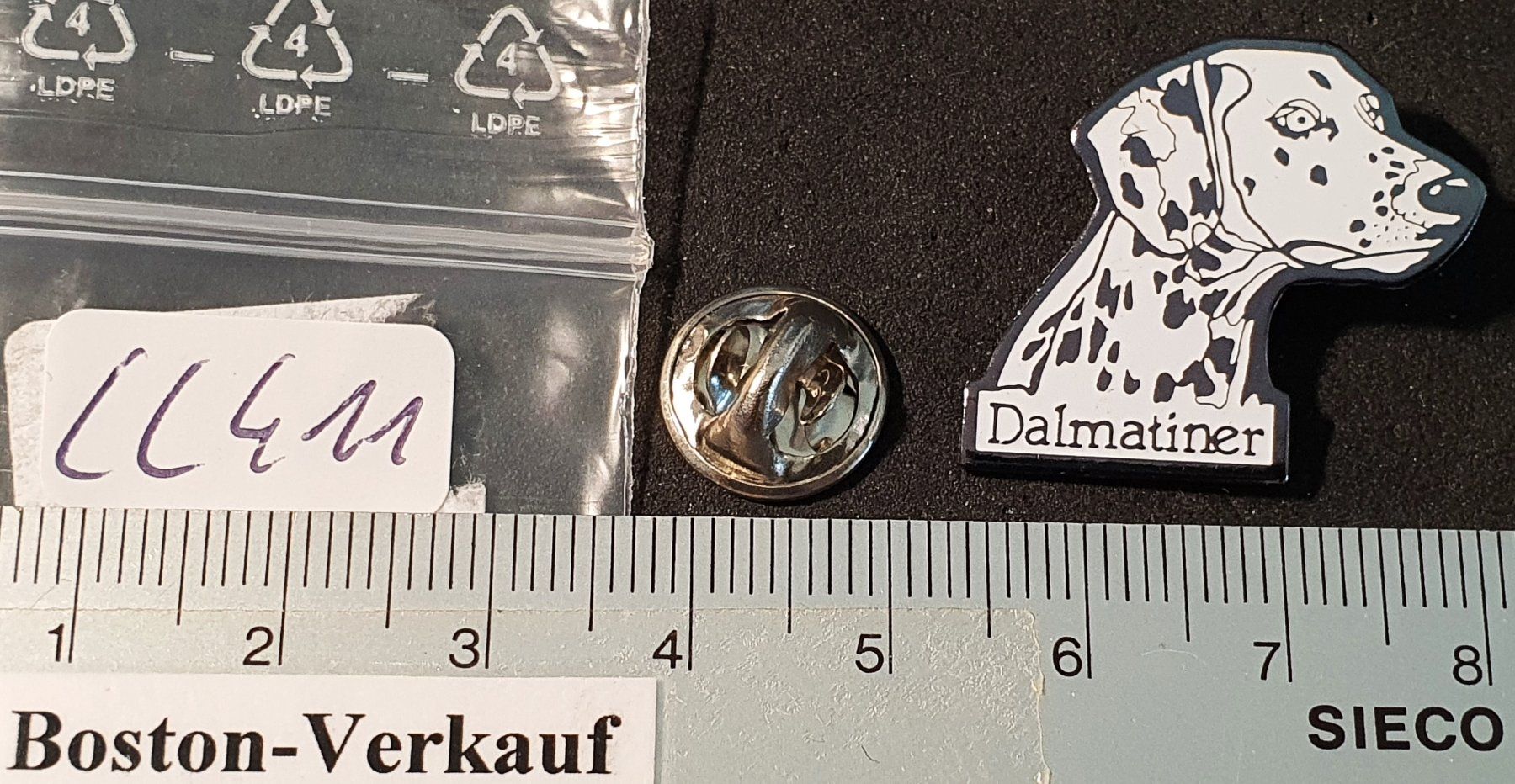 Placchette & Badge: CC411 - Pin Hund - Dalmatiner – Usato da Reinach BL venduto da Boston-Verkauf 1