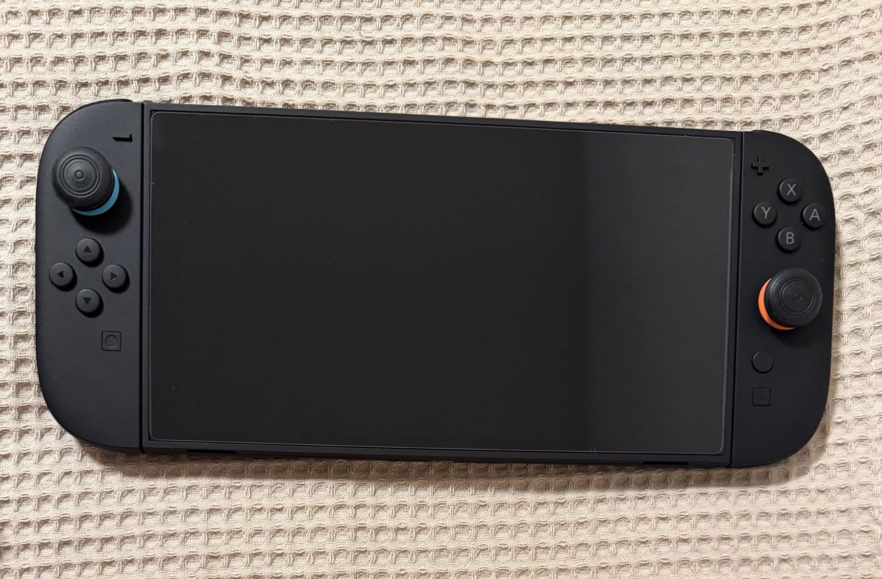 Nintendo Console: Console Nintendo Switch 2 avec accessoires occasion – Nuovo (secondo la descrizione) da Delémont venduto da m7z_rfl6 6