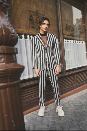 D'CONSTRUCTED Anzug The Nite Stripes Fitted · Gr.50