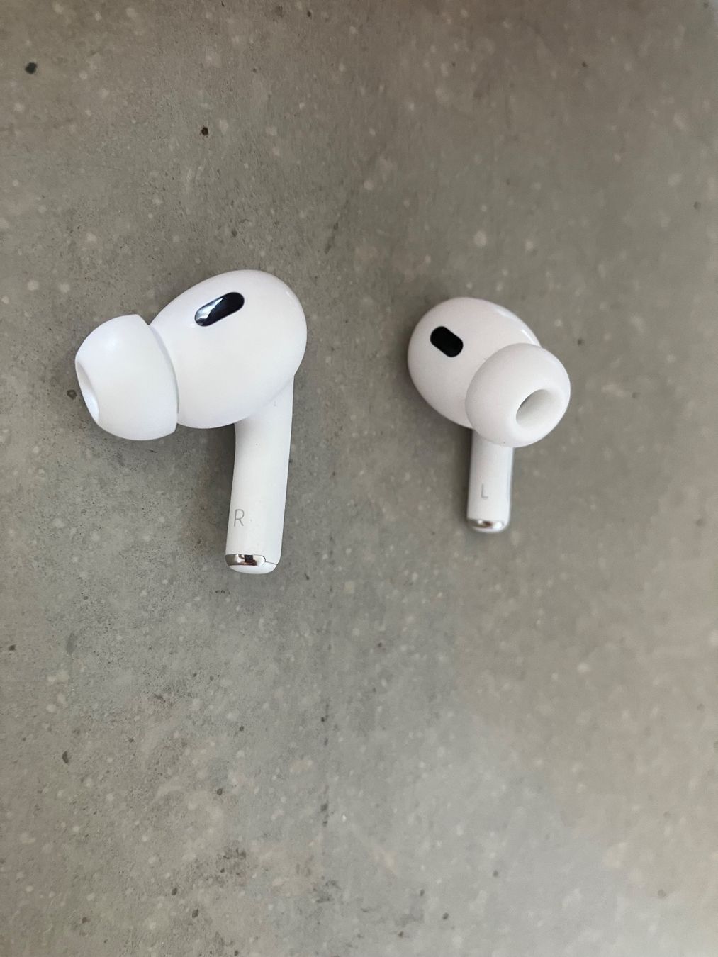 Apple Cuffie: APPLE Air Pods Pro 2 – Usato da Lausanne venduto da mr.v 5
